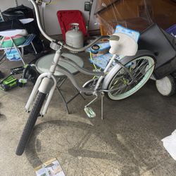 Huffy Cranbrook Girls' 24 inch Cruiser Bike