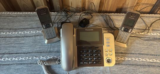 Panasonic - KX-TGF882B Link2Cell DECT 6.0 Expandable Corded/Cordless Phone with Digital Answering System and Smart Call Blocker