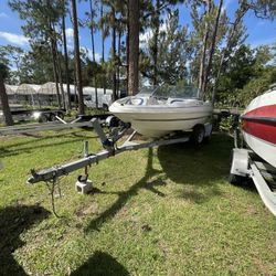 2004 Glastron 195 Bowrider Boat With Trailer.  