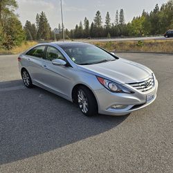 2012 Hyundai 2.0T limited

