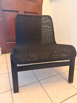 Black Mesh Lounge Chair with Metal Frame