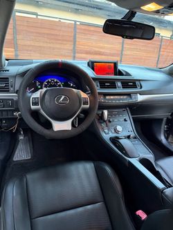 2011 Lexus CT 200h