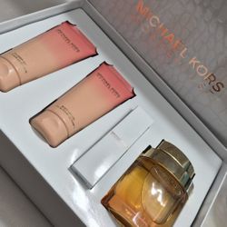Authentic Michael Kors Wonderlust Perfume Set