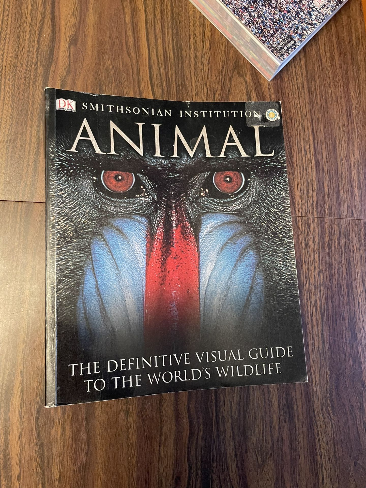 Educational Book Smithsonian Animal Guide  