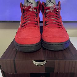 Jordan 5 Raging Bull