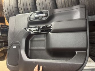 2019-22 chevy/gmc passanger door panel 