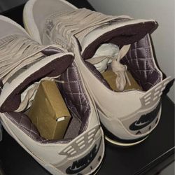 A Ma Maniere Jordan 4  Size 11 Men/ 12.5 Woman