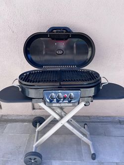 Coleman RoadTrip Portable Propane Grill w/ Stand – Great Condition