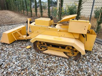 MAGNATRAC DOZER