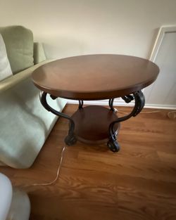 Coffee Table & Lap Table – Like New!