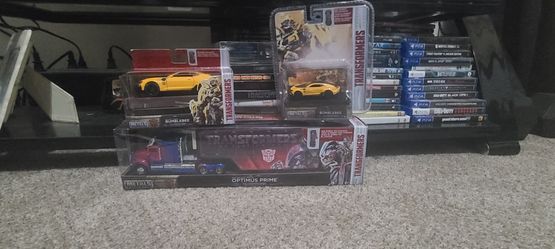 Transformers Metals Die Cast Bundle Optimus Prime And Bumblebeee 