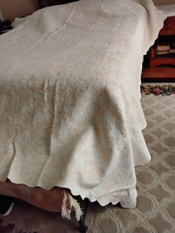 Damask Bedspread
