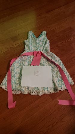 Girls dresses sizes various sizes (8 and 10)