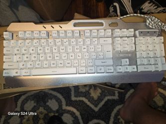 Gaming keyboard setup (or best price)
