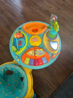 Baby walker play table
