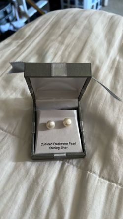 cultured freshwater pearl earrings