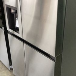 Side X Side Refrigerator With Craft Ice