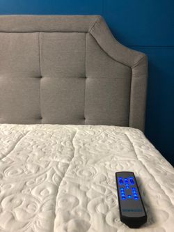 Queen Electric Adjustable Bed Frame & Mattress / Cali King -King - Split King - Queen - Full - Twin XL⭐️NEW -Warranty⭐️Take Home Today 50 / On Display