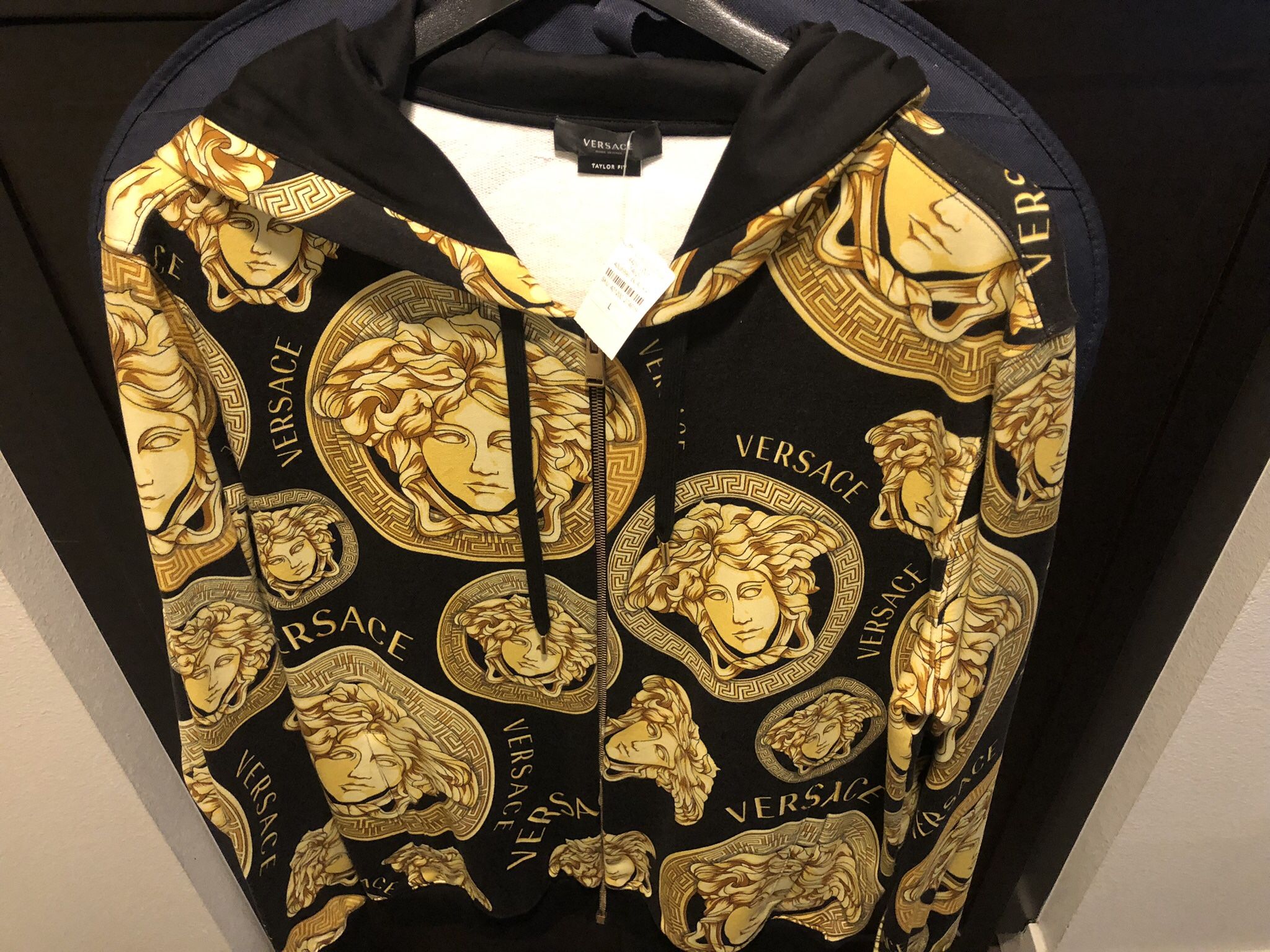 Size large Mens Versace Hoodie Brand New