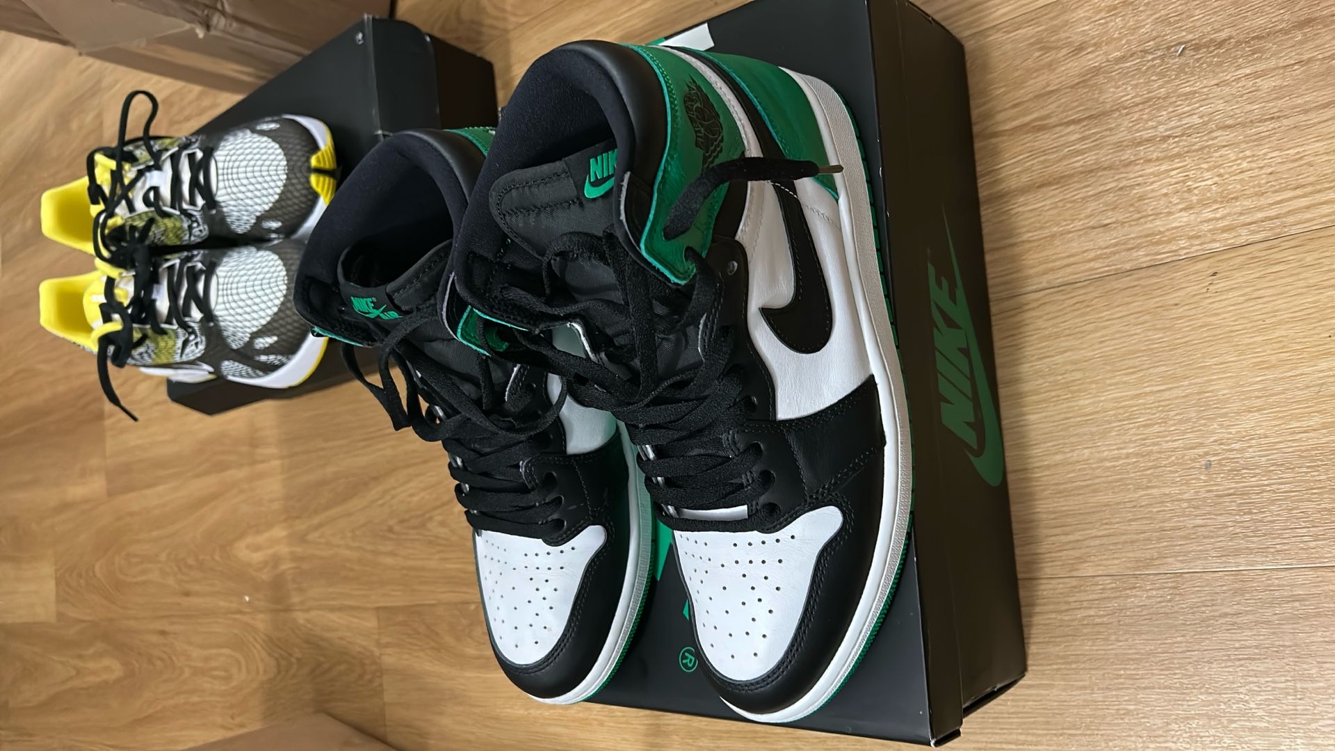 Jordan Lucky Green  Retro 1