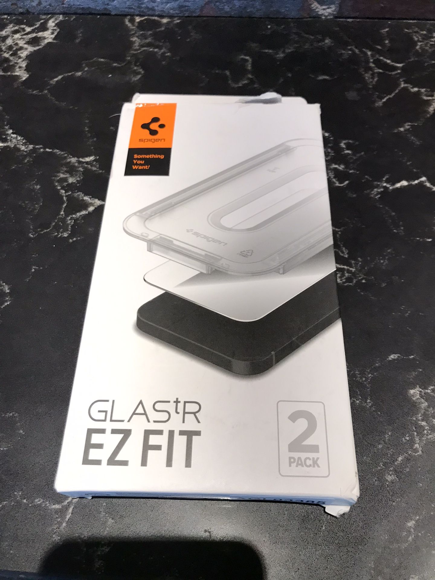 Spigen GlastR Ez Fit Tempered Screen Protector