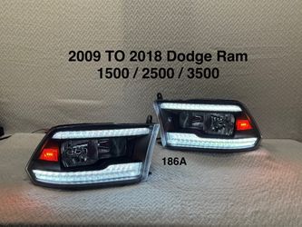 2009 TO 2018 Dodge Ram 1500 / 2500 / 3500 LED DRL/Switchback Dual Reflector Headlights - Black