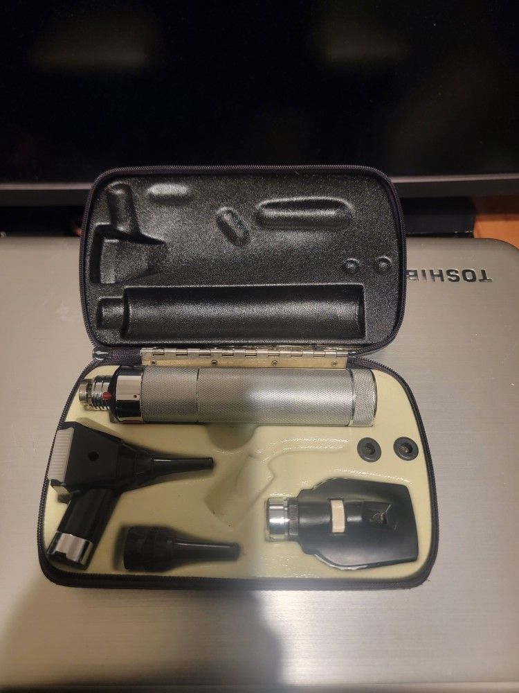 Welch Allyn Otoscop 