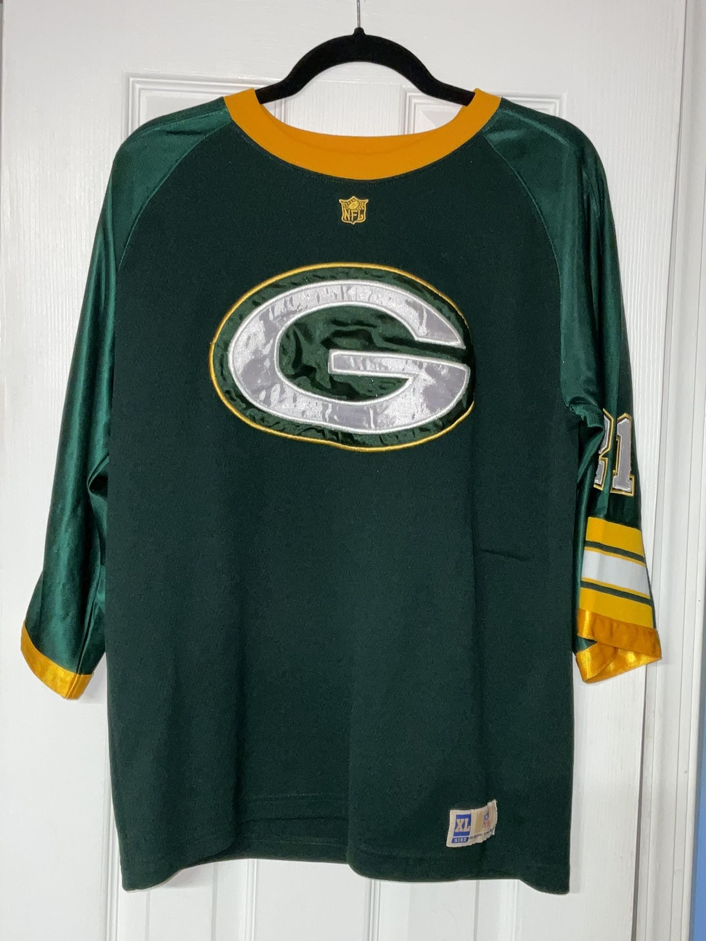 Green Bay Packers Jersey Womens sz 20 XL. No apparent rips, tears or stains Please see photos