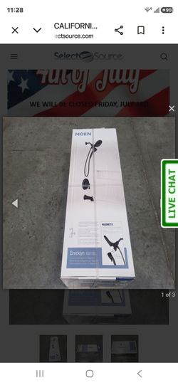 MOEN
Ronan Single Handle 6-Spray Tub and Shower Faucet with 1.75 GPM Magnetix Rain shower in Matte Black (Valve Included) STORE PRICE $179