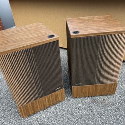 VINTAGE BOSE 501 Speakers