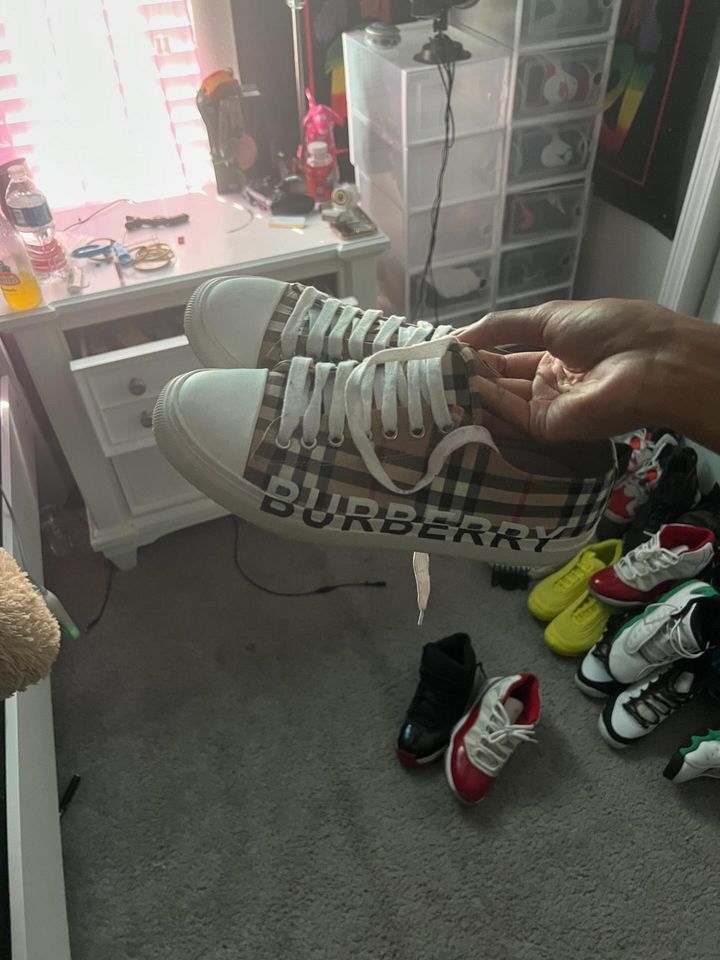 Burberry Sneakers