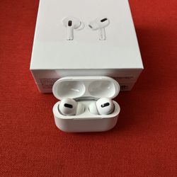 AirPods Pro (Brand New) 