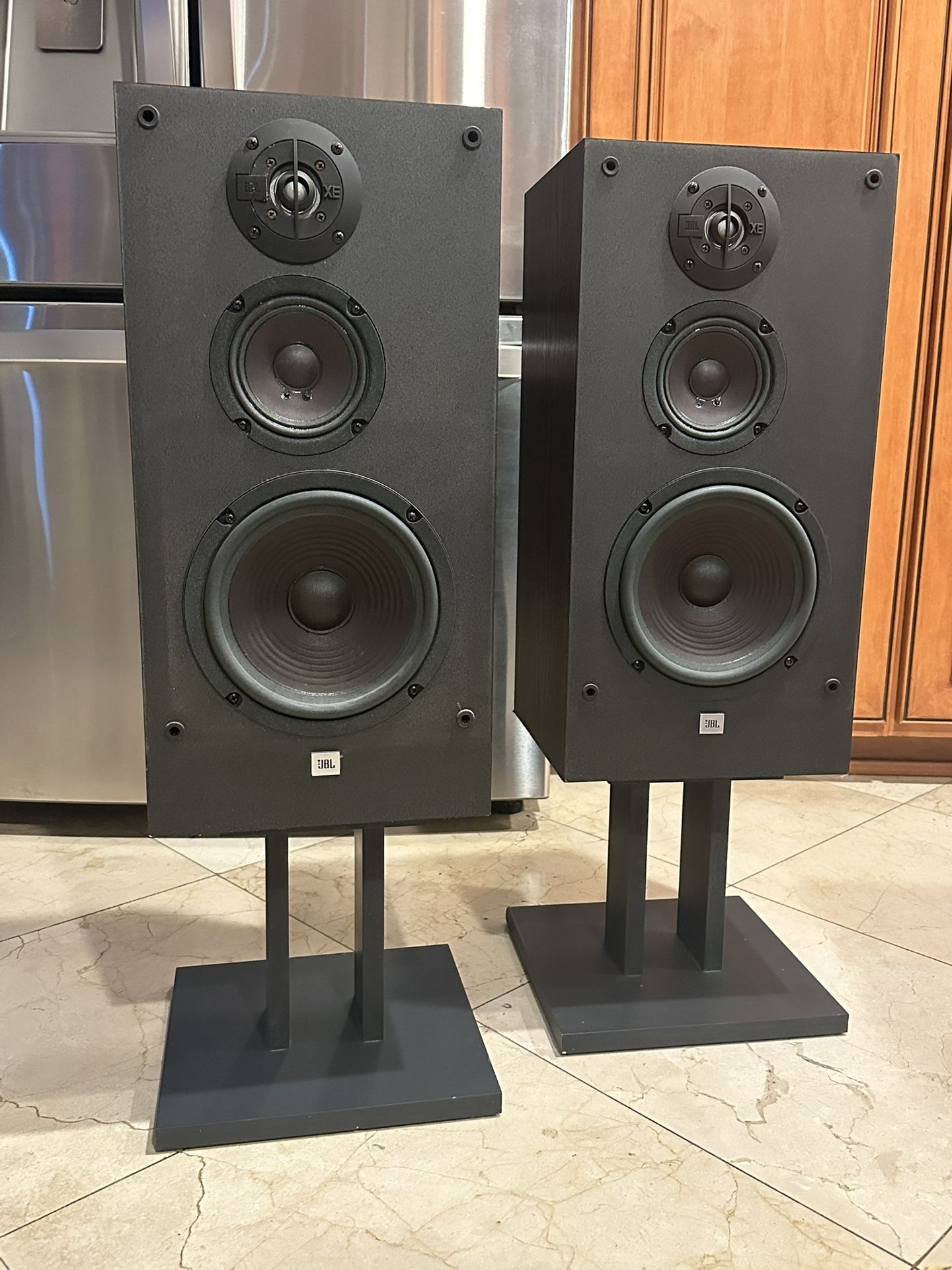Vintage JBL G300 XE Home Theater Bookshelf Loudspeakers Black 8 Ohms