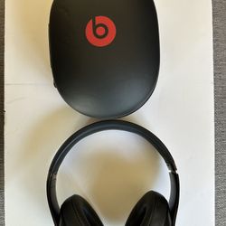 Pre-owned Beats Studio 3 Wireless Headphones
