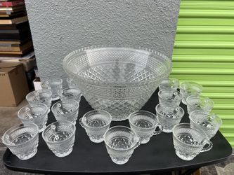 Vintage Punch Bowl Set ( 19 piece)