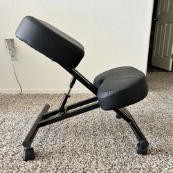 Ergonomic Kneeling Chair