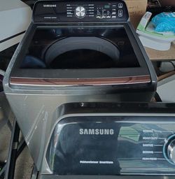 2023 Samsung washer and dryer $300 a piece or Best Offer