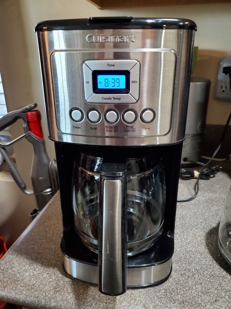 Cuisinart Perfect Temp 14 Cup Programmable Coffee Maker