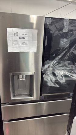 LG Instaview Refrigerator with MyColor Feature!