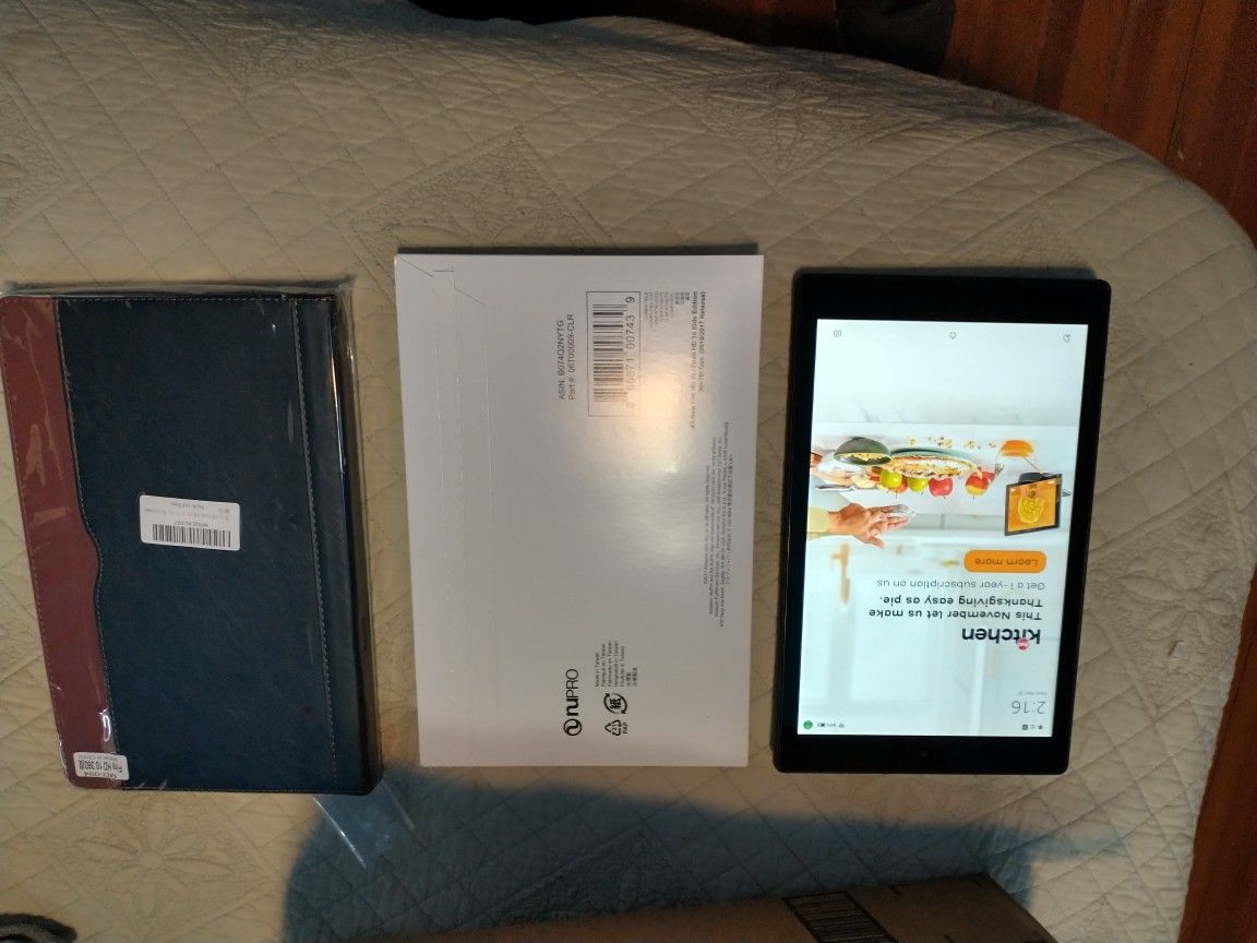 New Amazon Fire HD 10 tablet, case, and screen protector s