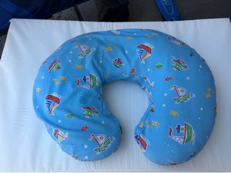Nursing pillow