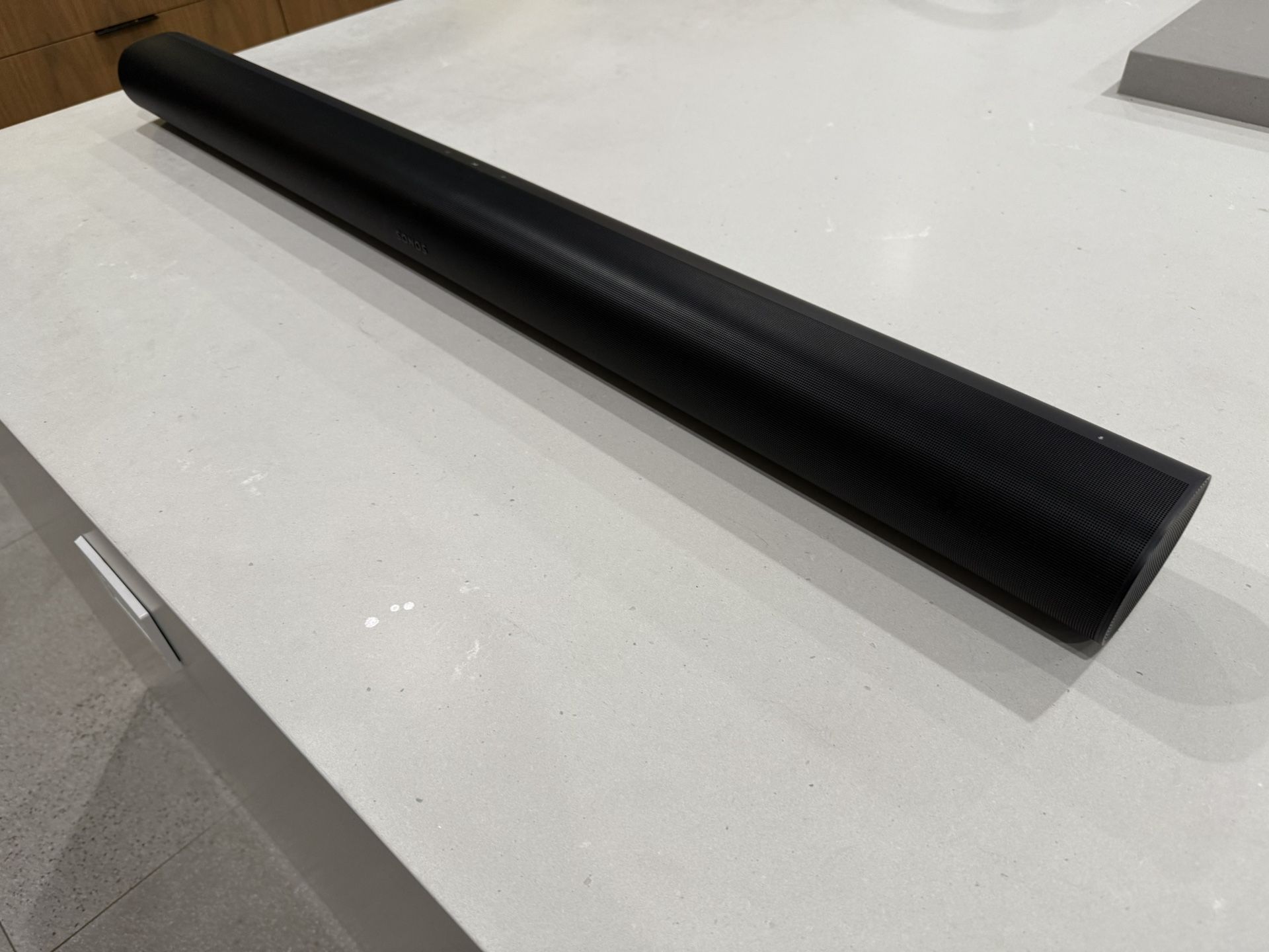 Sonos Arc Soundbar w/ Voice Assistant