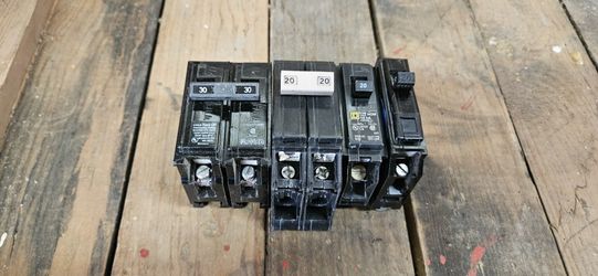 Assorted Circuit Breakers