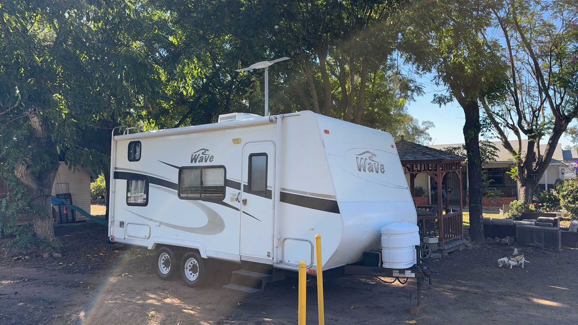 2009 Wave Thor 21ft. Travel Trailer