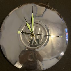 VW Hubcap Clock