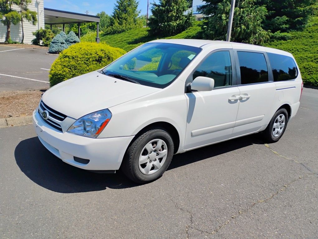 2006 Kia Sedona Lx