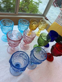Set of 11 vintage Madonna inn 9 oz goblets , colorful Rose glass