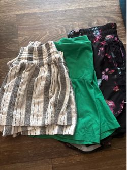 XS/S Shorts/skirt bundle