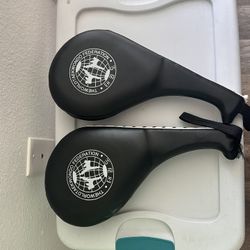 2 Taekwondo Kicking Pads