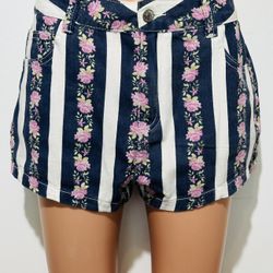 Forever 21 Women’s Floral Jean Shorts Size Medium